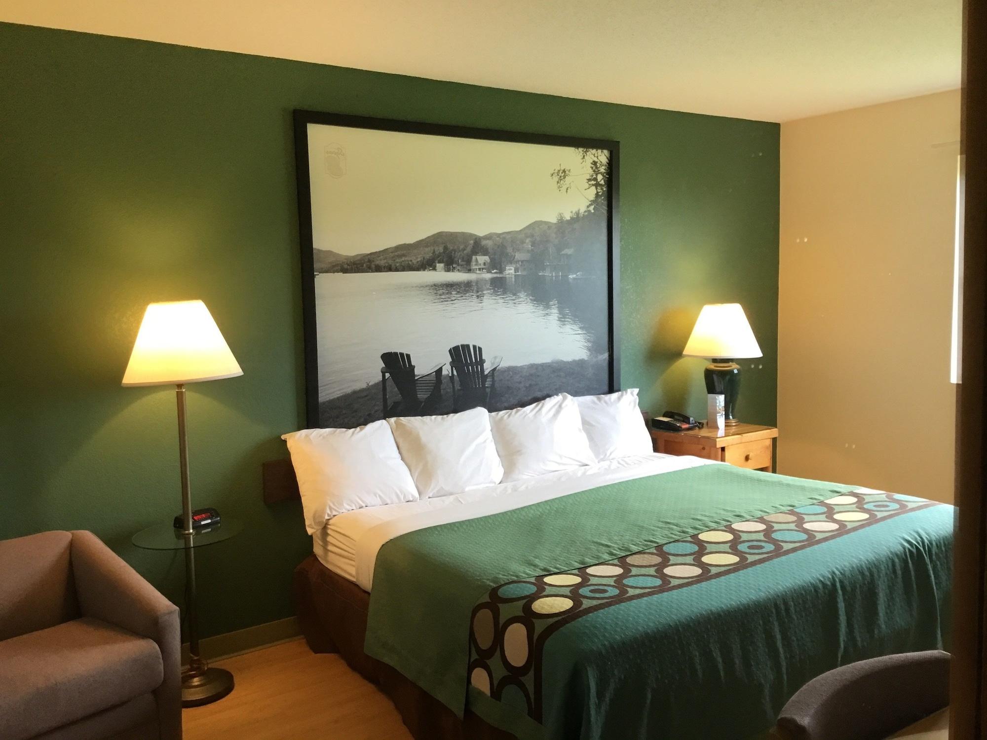 Hotel Super 8 By Wyndham 2*