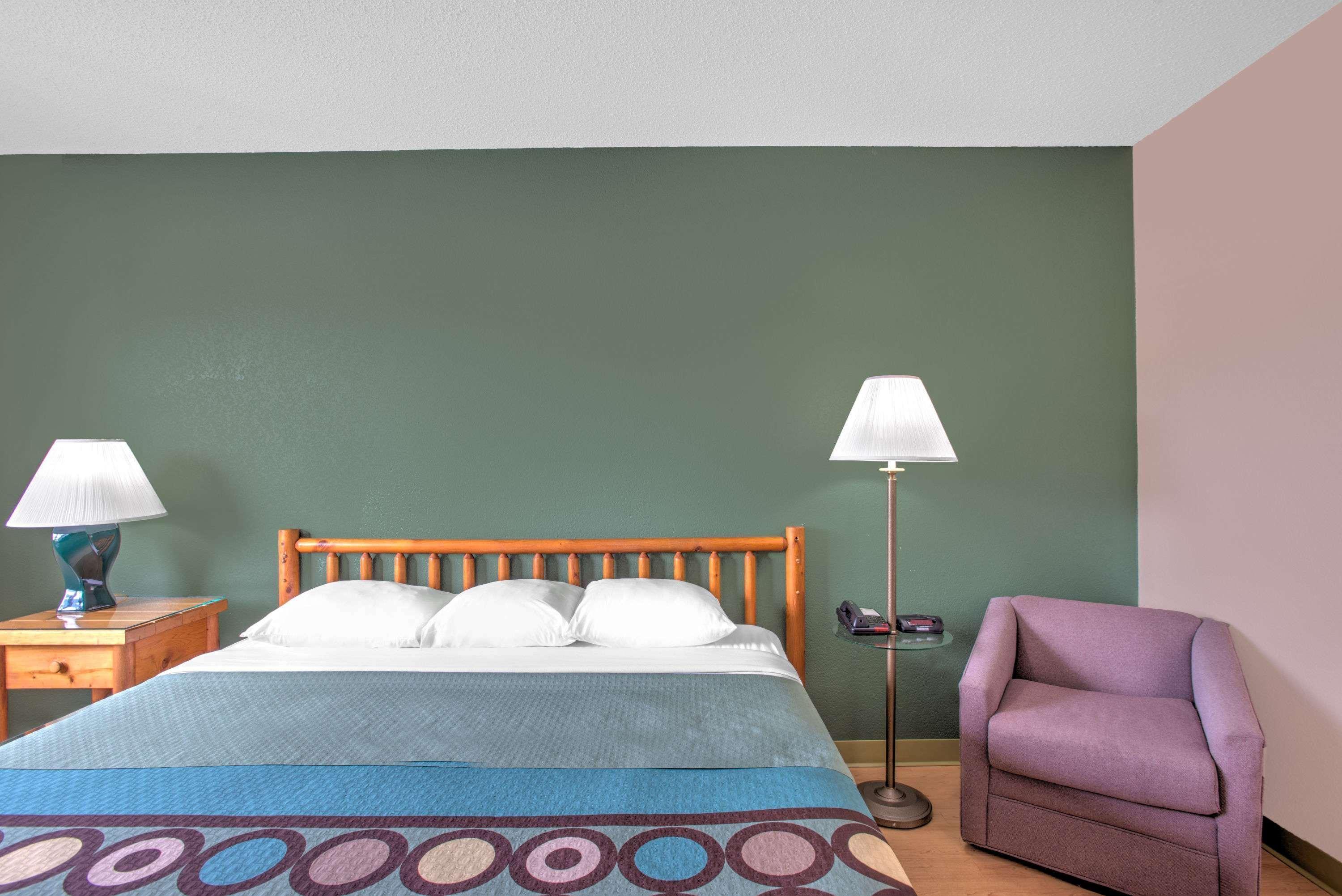 Super 8 By Wyndham 2*