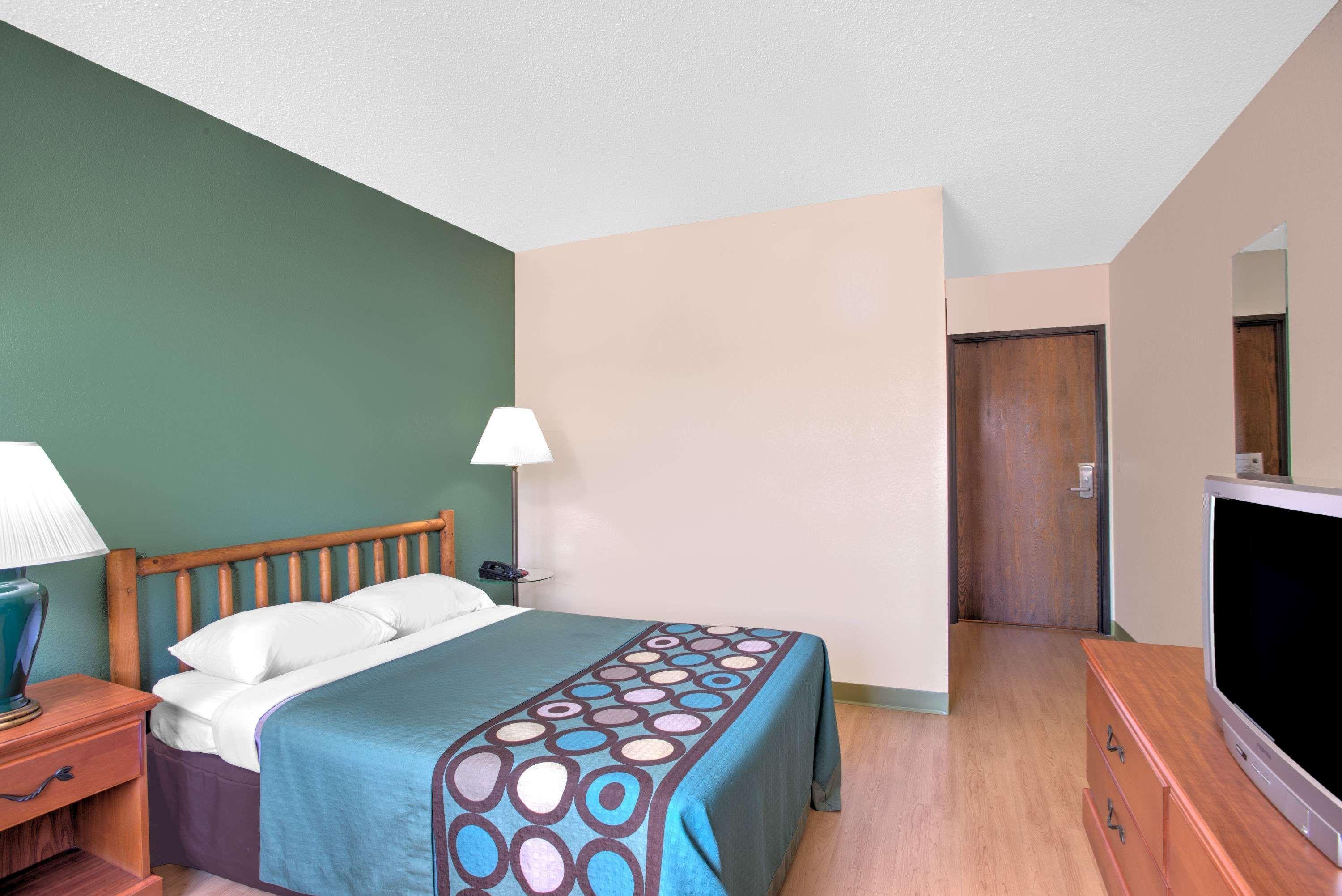 Super 8 By Wyndham Hotel Ticonderoga
