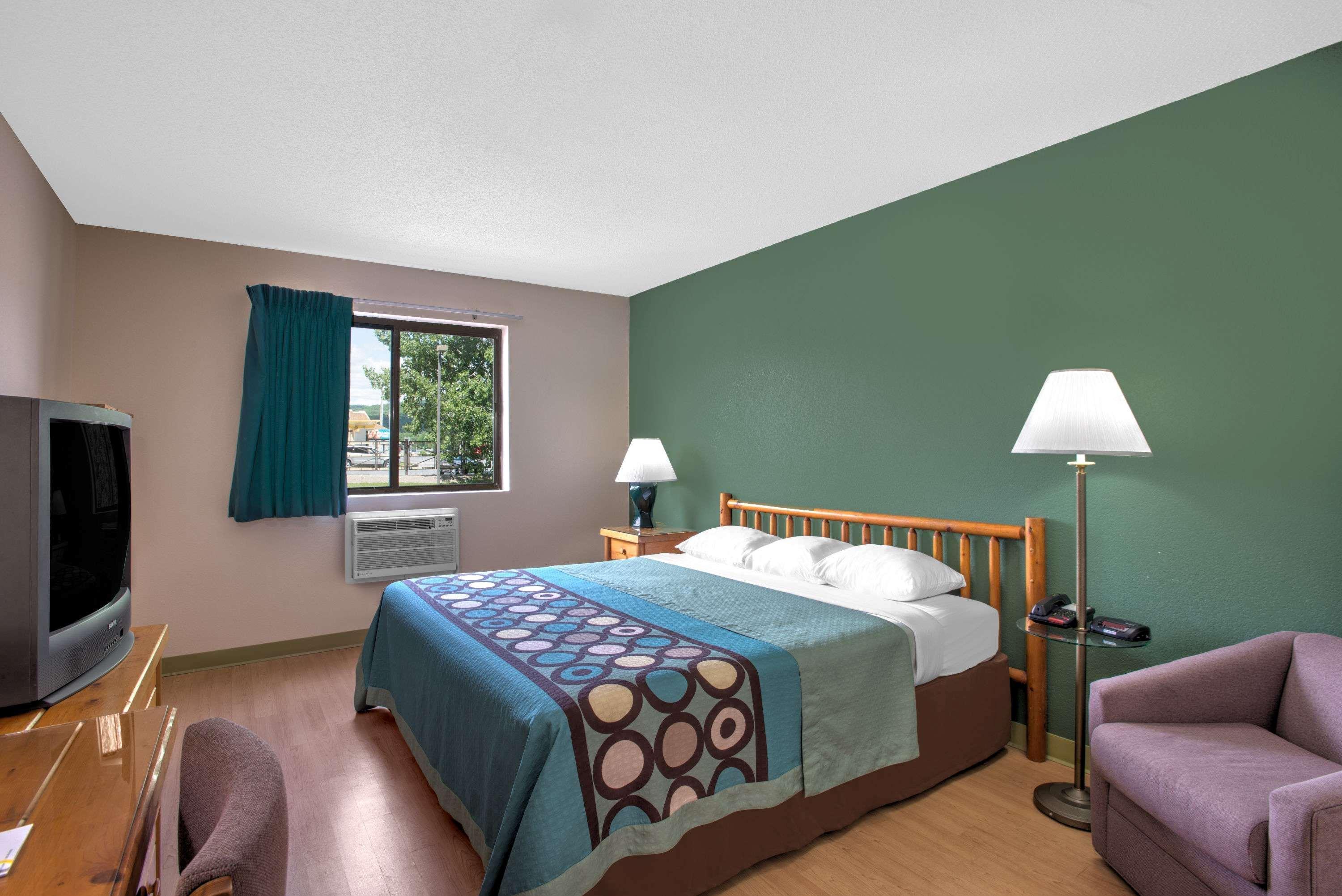 Super 8 By Wyndham