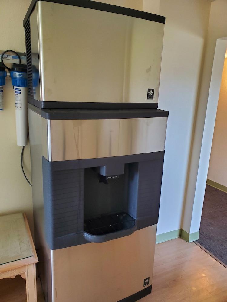 Hotel Super 8 By Wyndham Ticonderoga